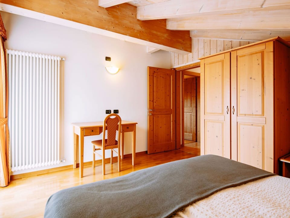 Property, Building, Furniture, Comfort, Wood, Door, Interior Design, Orange, Wood Stain