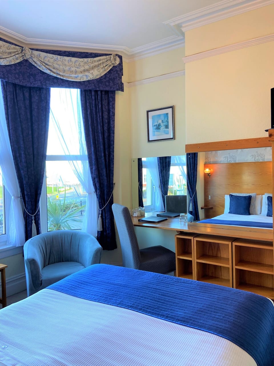 Superior Double Room, Ensuite, Sea View (ground floor)