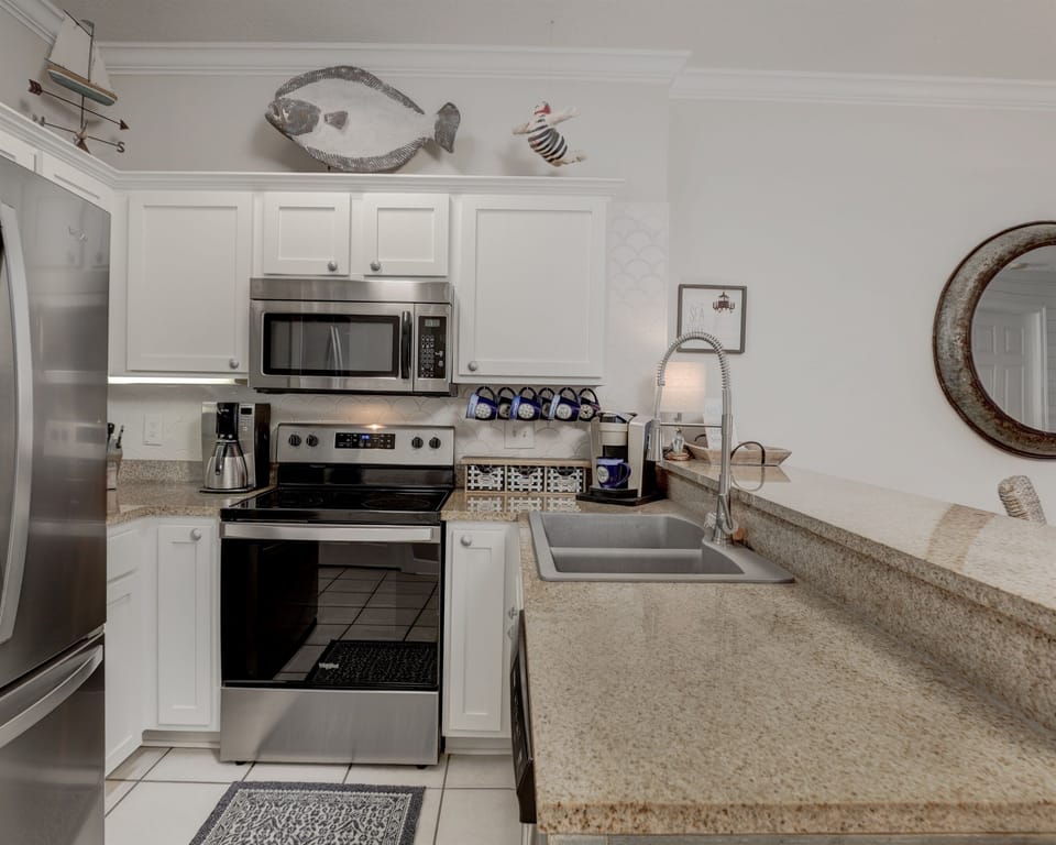 Plenty of counter space for cooking