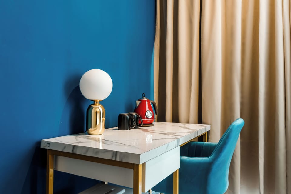 Comfort Room | Premium bedding, in-room safe, desk, laptop workspace