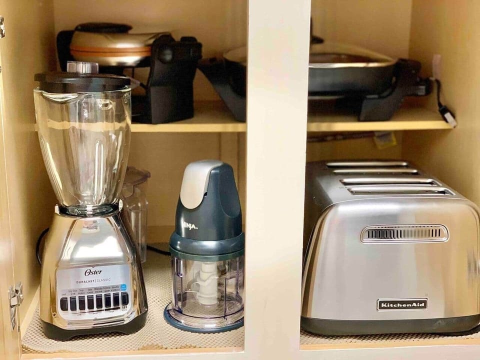 Ready to whip something up in the kitchen? We have you covered, including a frozen drink blender. 