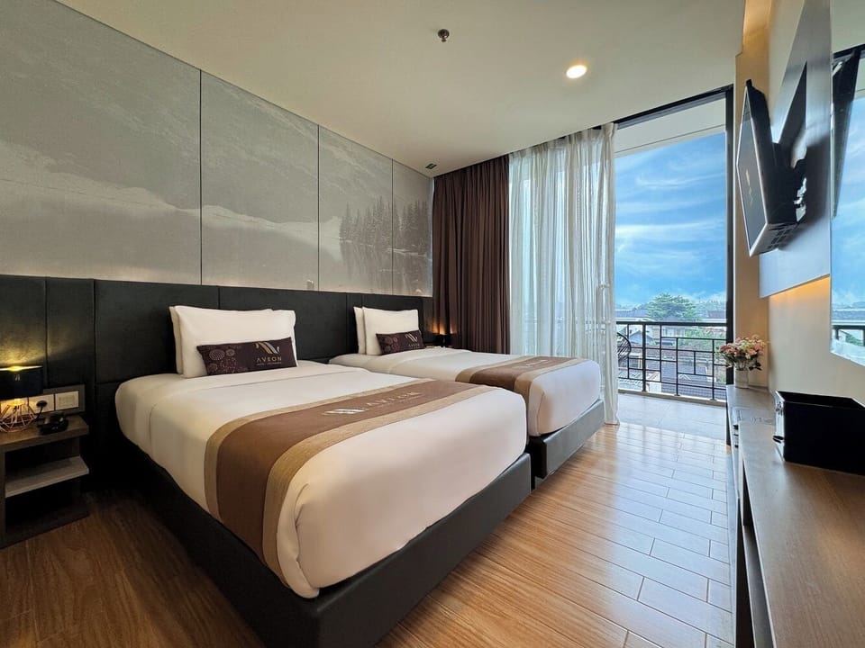 Deluxe Room | In-room safe, desk, free WiFi, wheelchair access