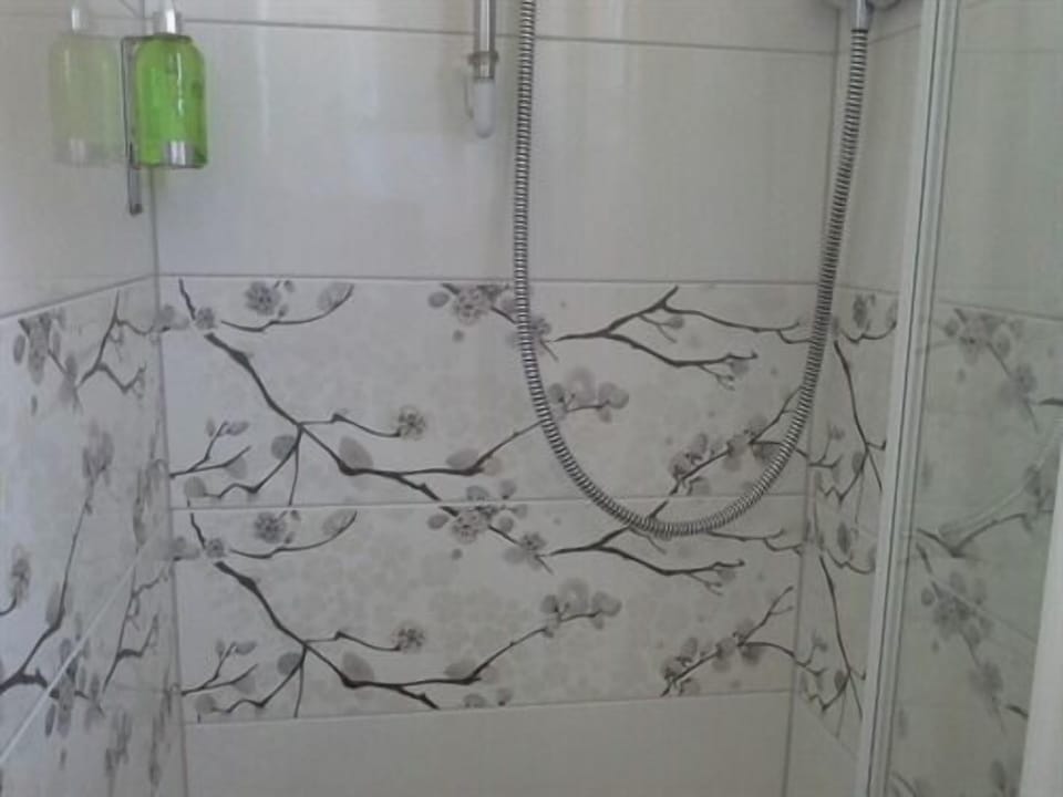 Triple Room, Private Bathroom | Bathroom | Free toiletries, soap