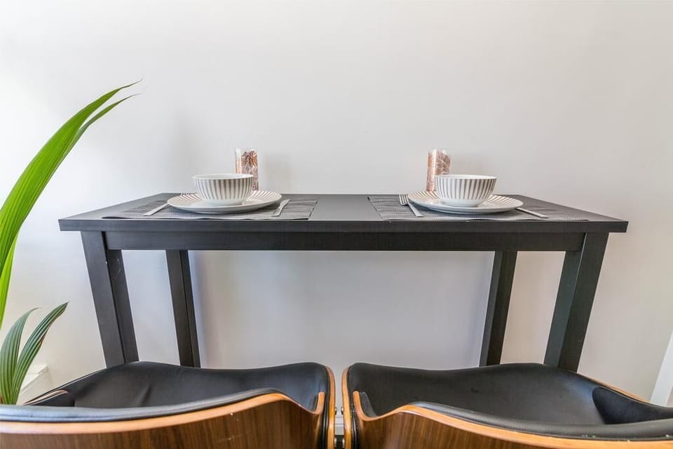 Two-Bedroom Apartment | In-room dining