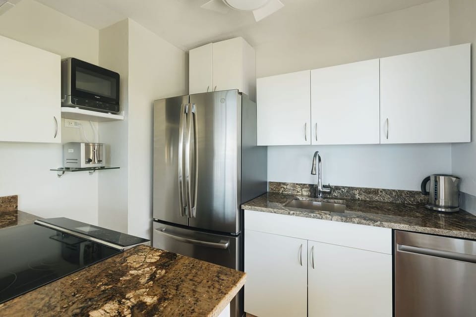 Kitchen - All-Clad pots and pans