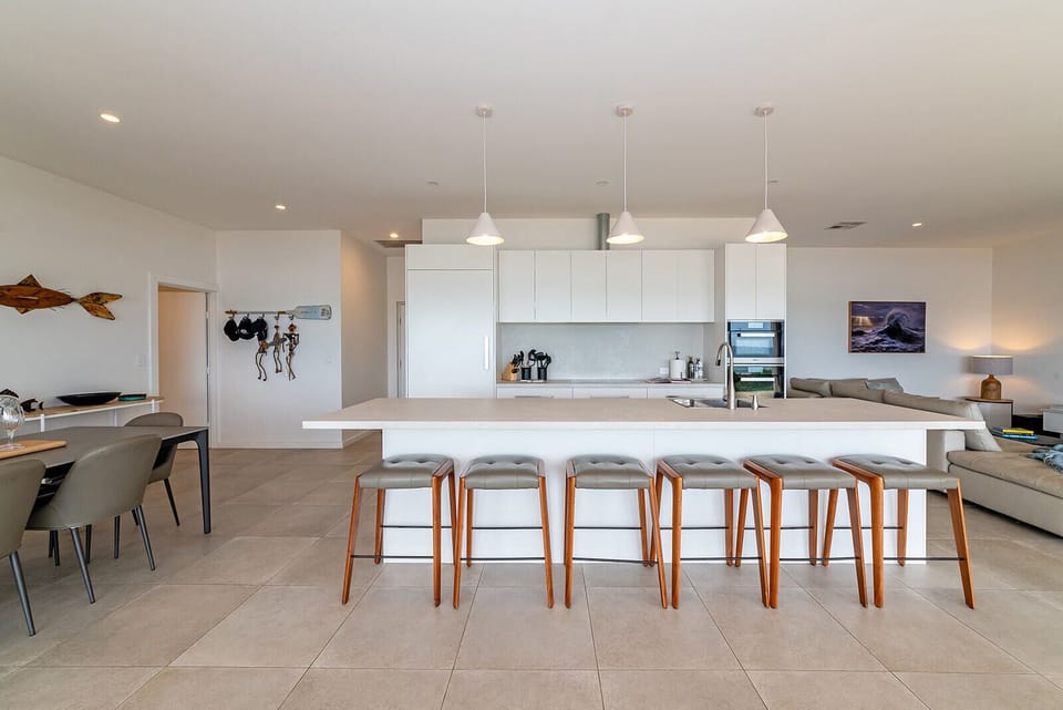 Main kitchen and bench area