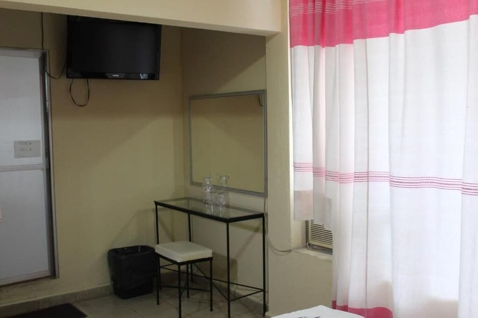 Standard Double Room | WiFi (free)