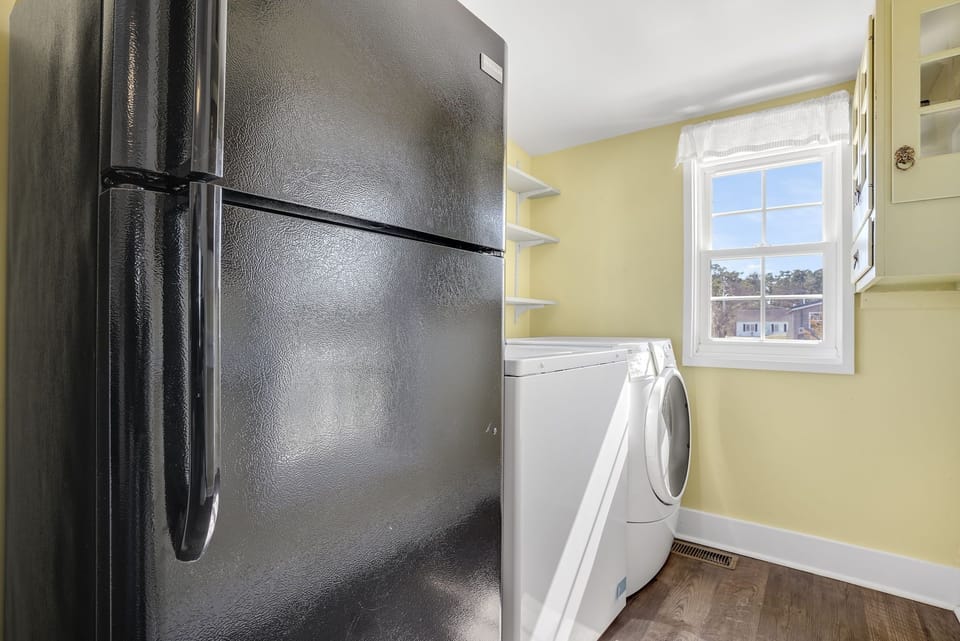 Kitchen/Laundry