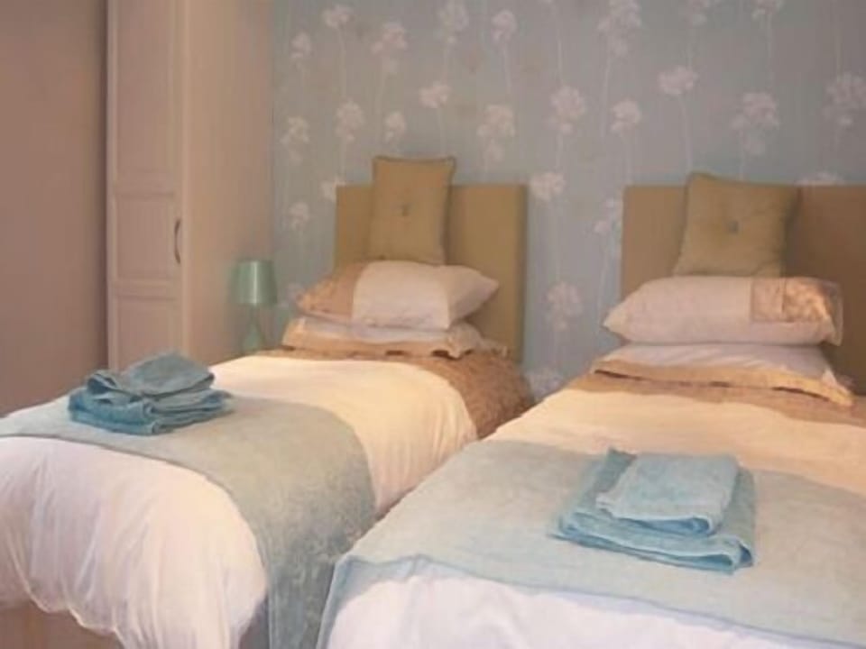 Twin Room, Ensuite