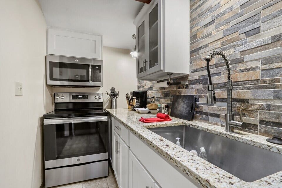 Gally kitchen