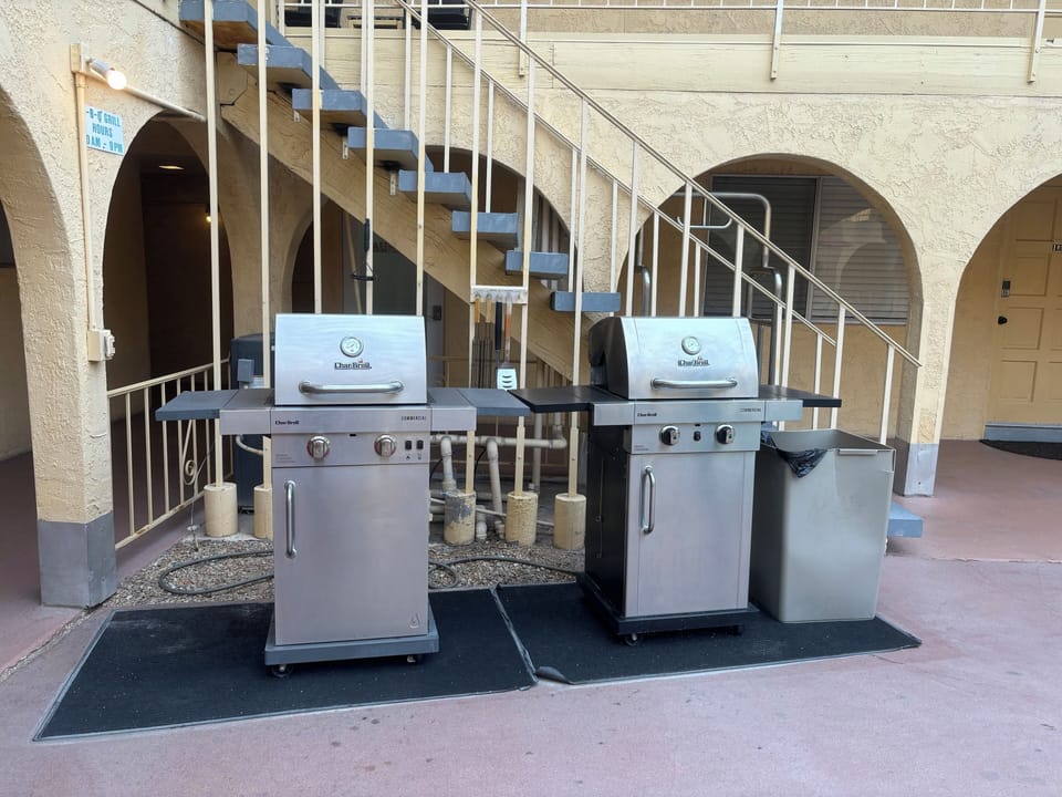 Gas barbeque for cooking up your burgers 