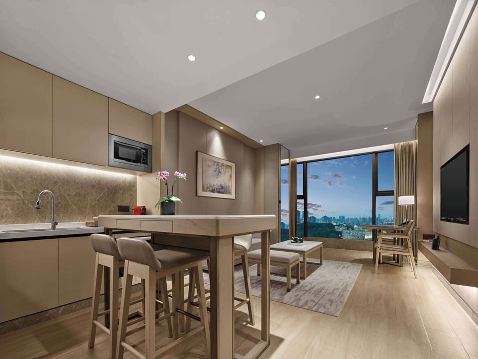 KING 1BEDRM DELUXE APARTMENT | Private kitchen