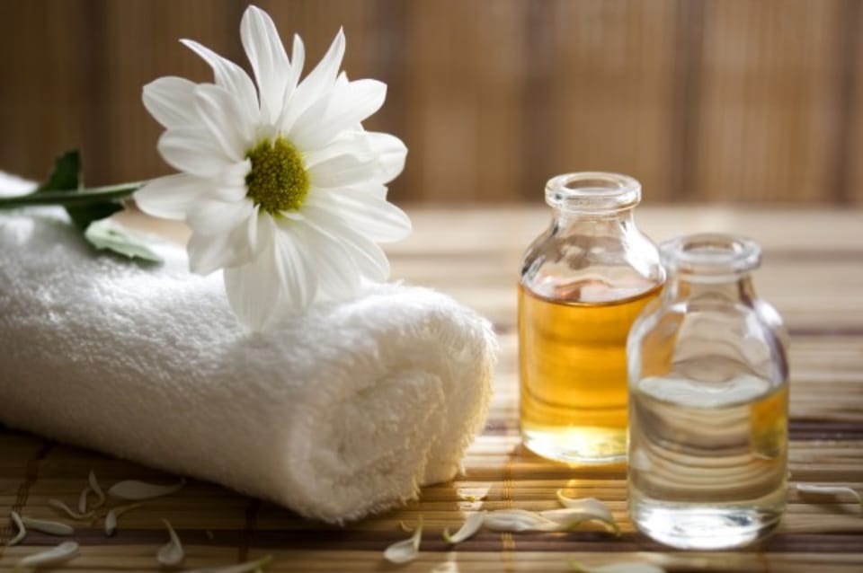 Deep-tissue massages, Thai massages, sports massages, facials