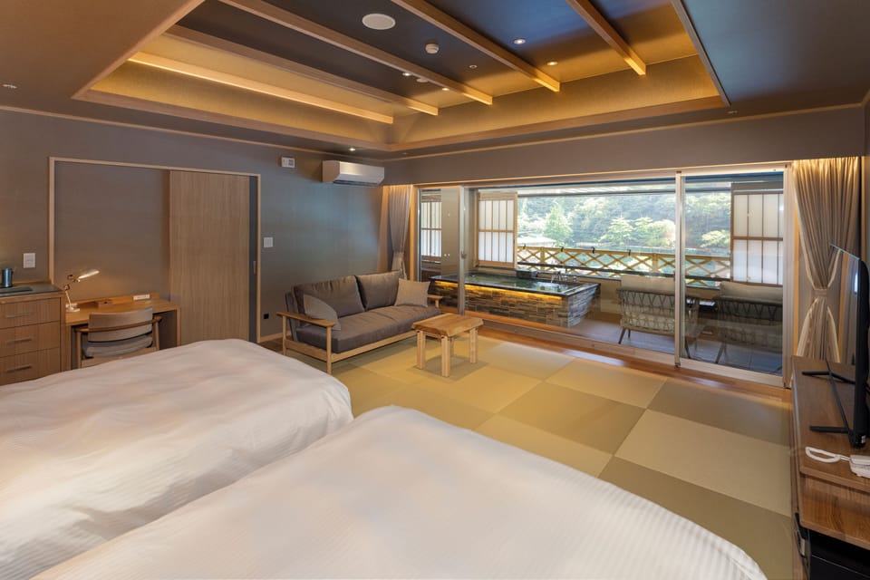 TOP Floor Japanese Western Style Room with Open Air Bath -MIYABI-, Non-Smoking, 64sqm | Down comforters, in-room safe, free WiFi, bed sheets