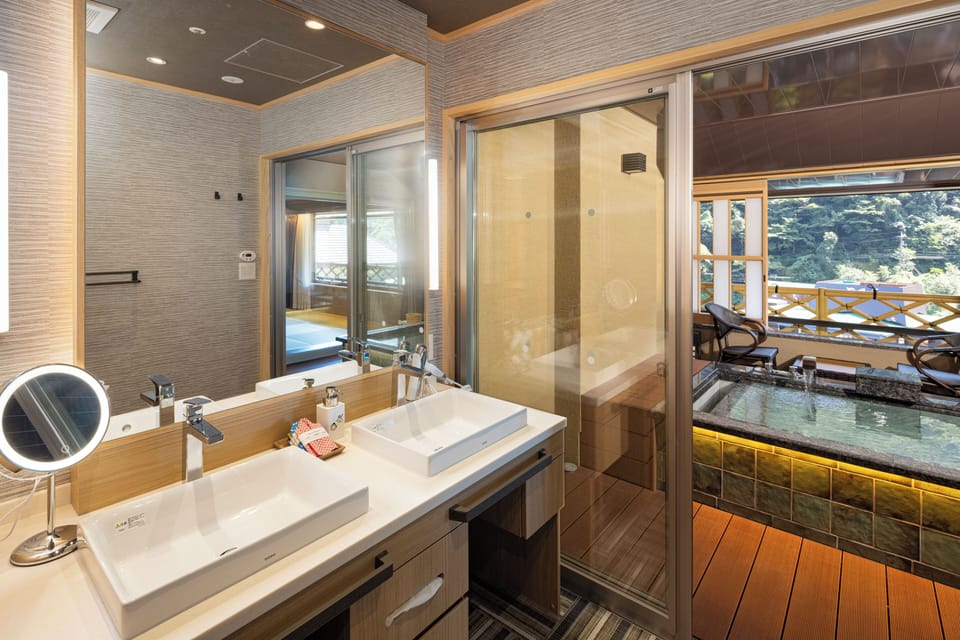 TOP Floor Japanese Western Style Room with Open Air Bath -MIYABI-, Non-Smoking, 64sqm | Bathroom | Combined shower/tub, free toiletries, hair dryer, slippers