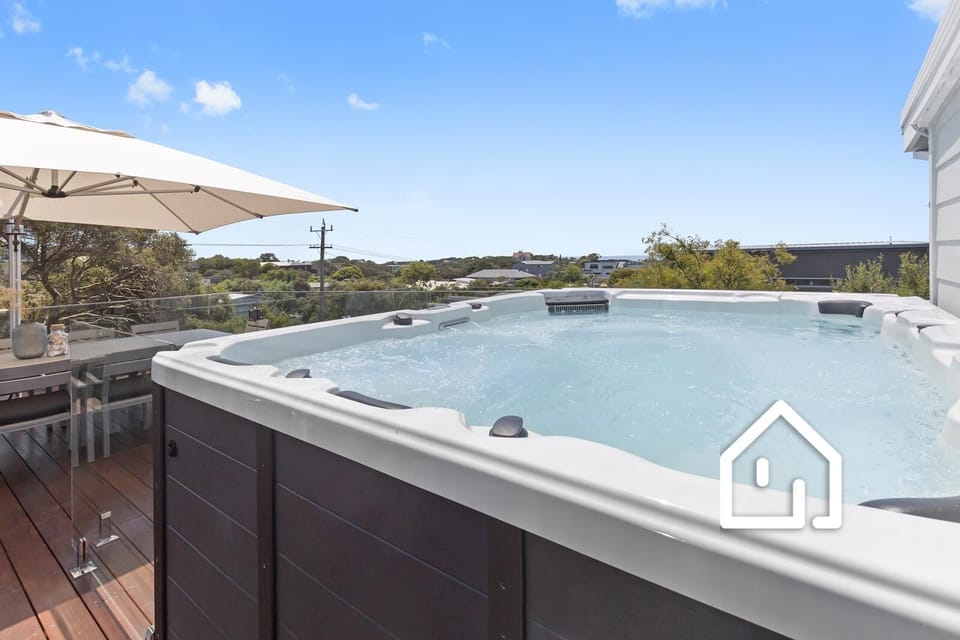 Sit back and watch the ships pass by from the upper deck and 8 seater spa