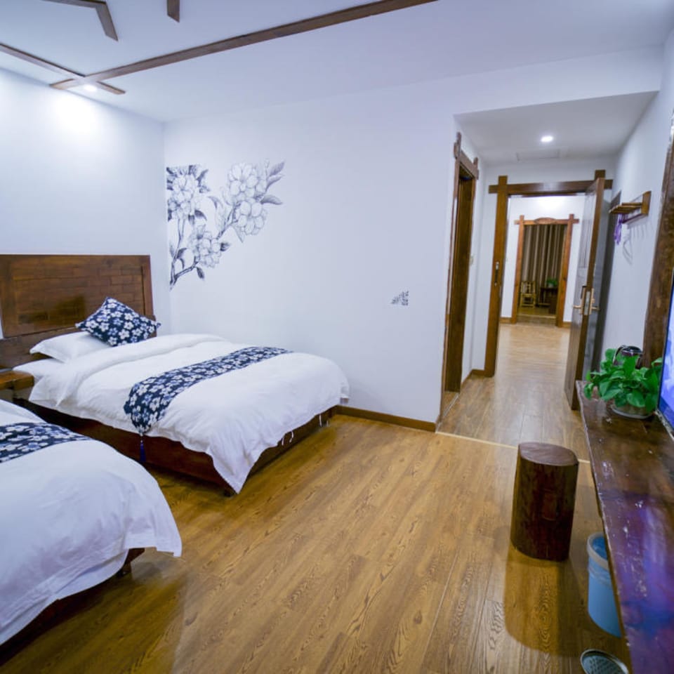 Economy Twin Room | Desk, soundproofing, WiFi (free)