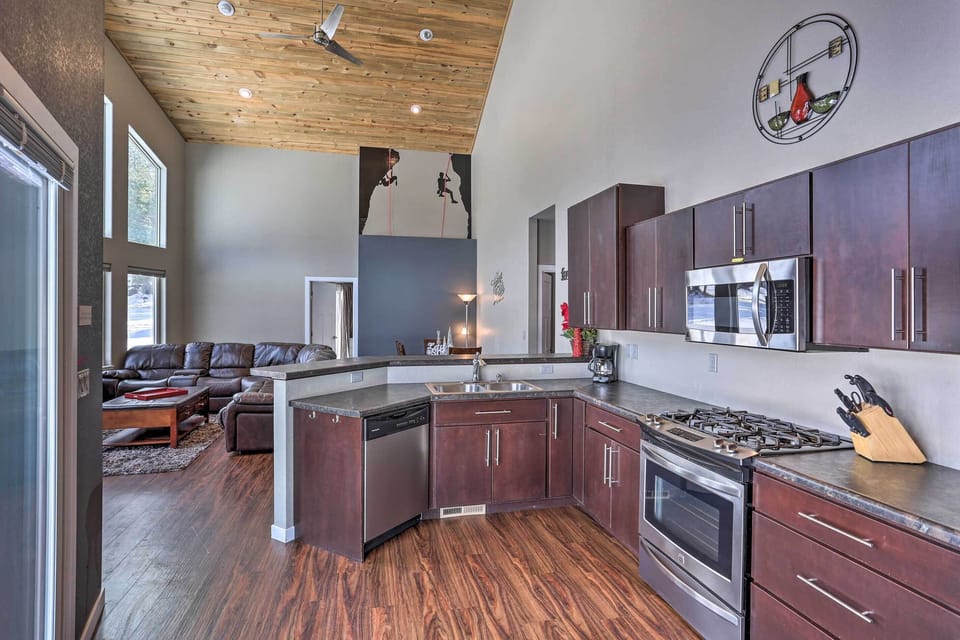 Kitchen | Drip Coffee Maker | Cooking Basics | Dishwasher | Knife Set