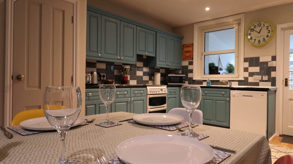 Cottage | Interior