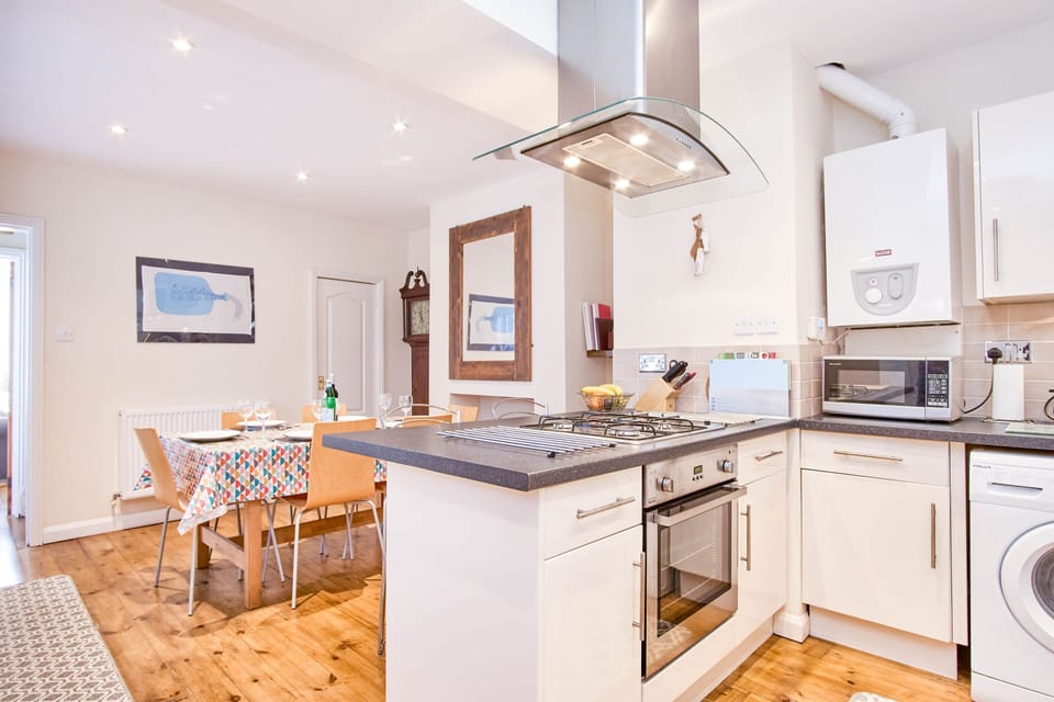 Cottage | Interior