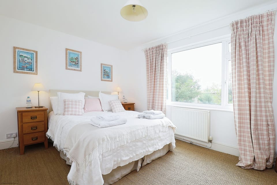 Rofford Lodge House in Freshwater