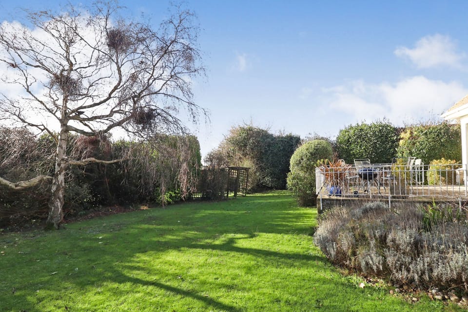 Cottage | Property grounds