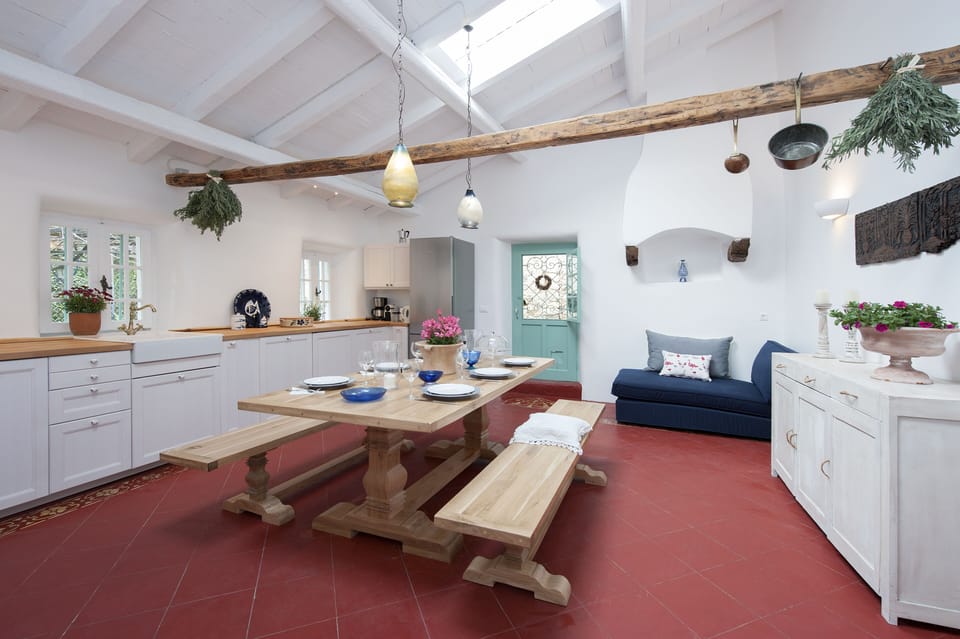 House, 3 Bedrooms | In-room dining
