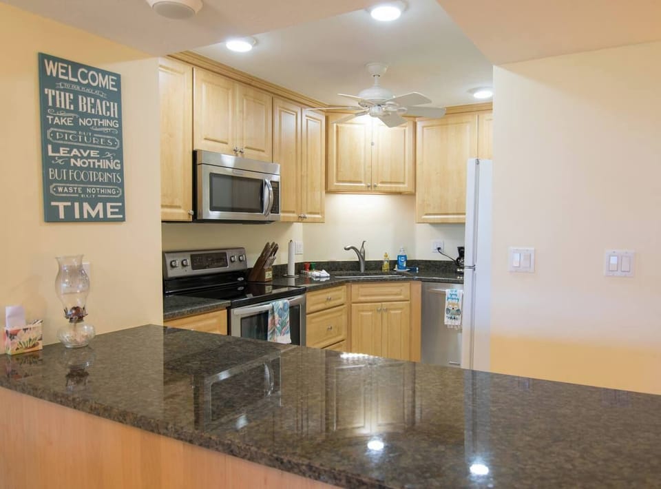 This Condo Has a Updated Fully Stocked Kitchen