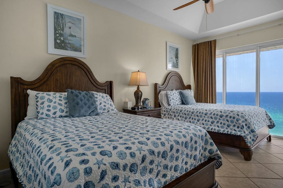 Guest bedroom