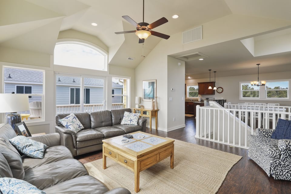 Top Floor Family Room Towards Kitchen