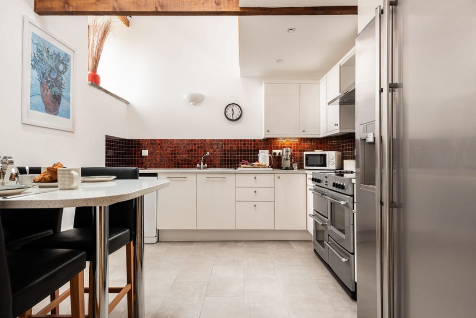Threshing Barn kitchen