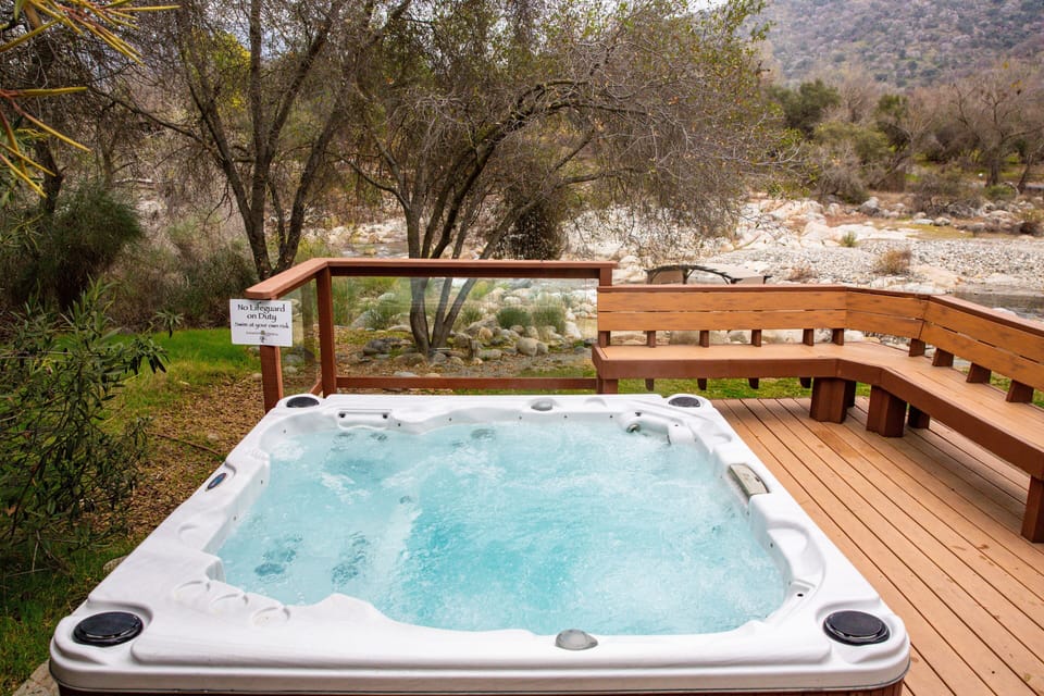 Hot tub with river views!