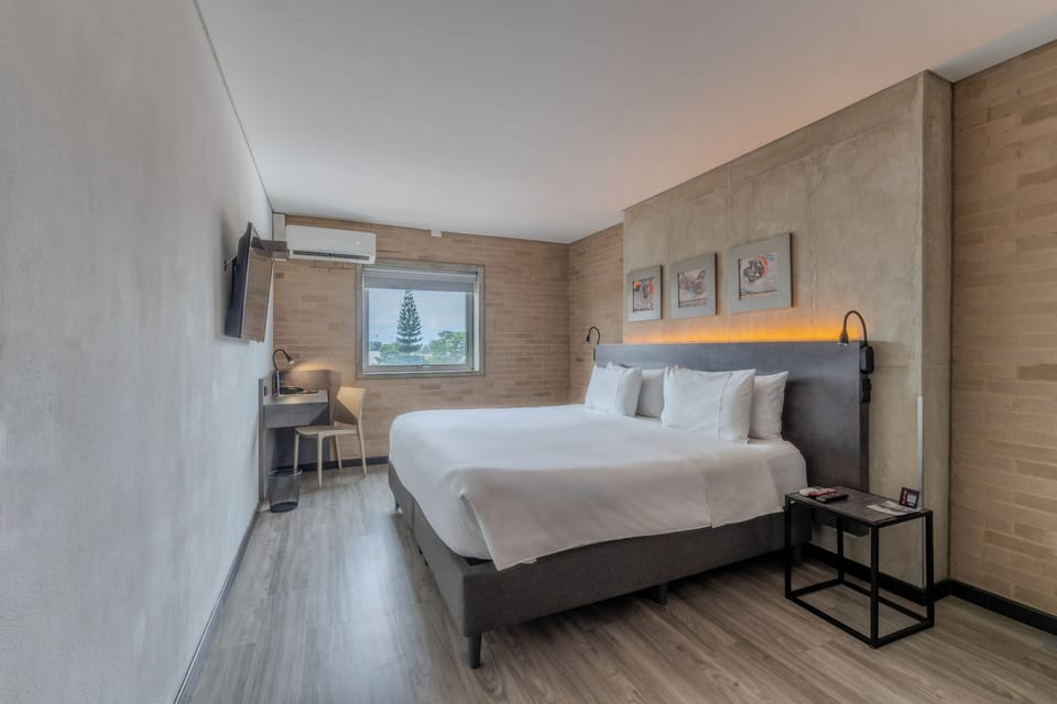 In-room safe, iron/ironing board, free WiFi, bed sheets