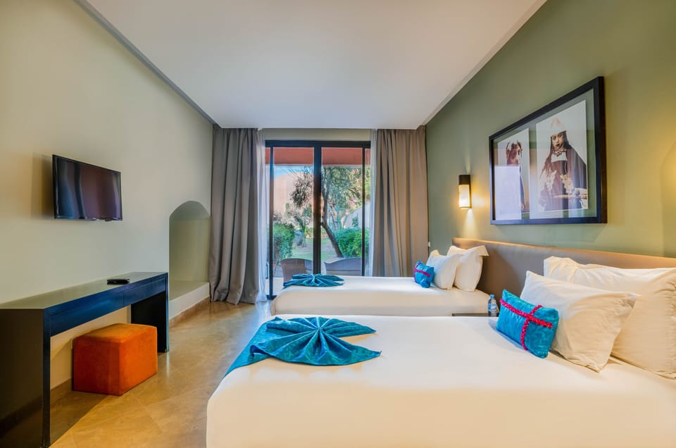 Deluxe Villa, 4 Bedrooms | Premium bedding, Select Comfort beds, in-room safe, desk