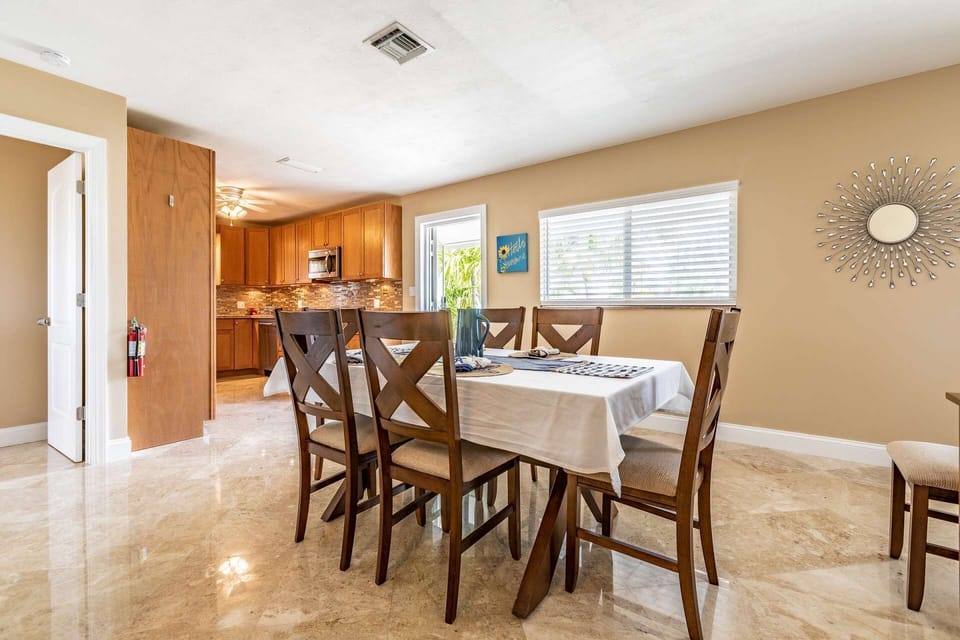 Experience an open-concept dining area for a seamless and enjoyable mealtime.