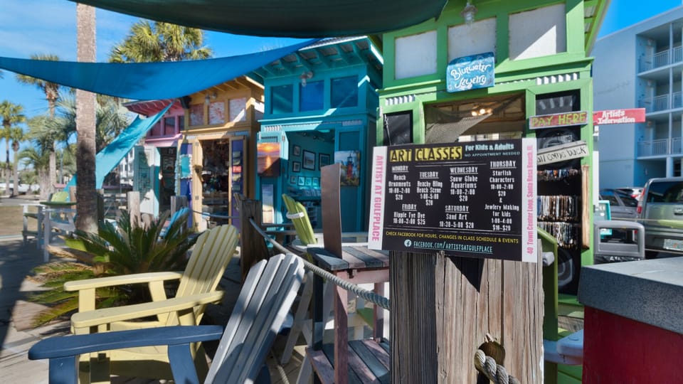 Gulf Place Grounds and Amenities