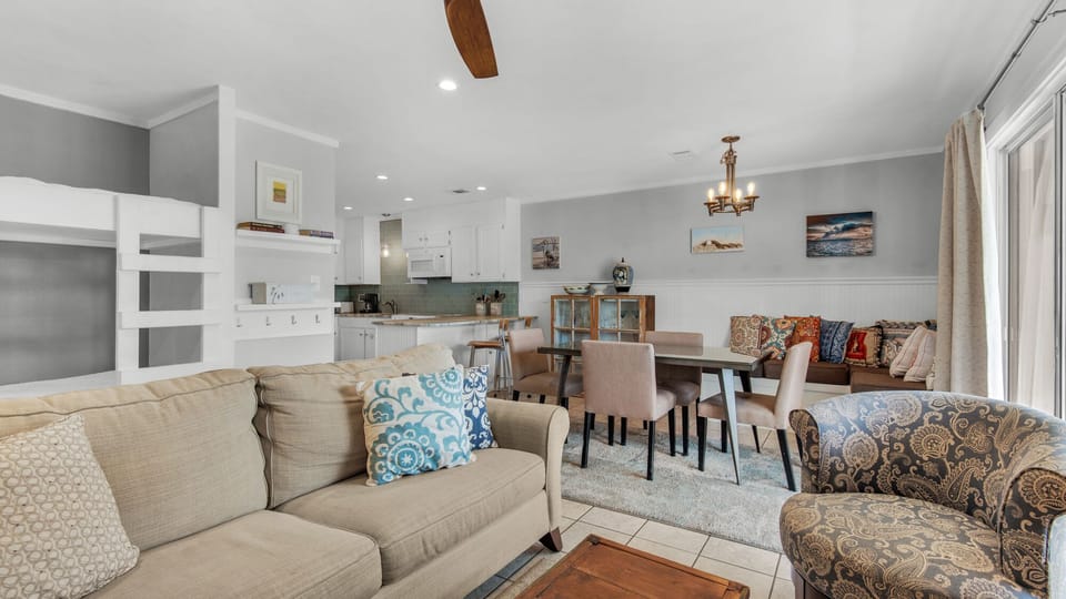 Beachwood Villas 8D Living Area
