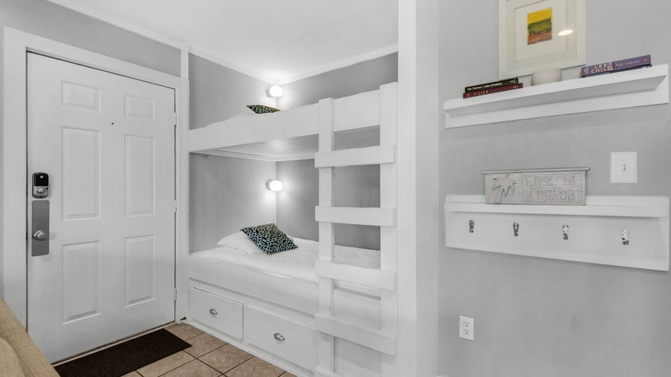 Beachwood Villas 8D Bunk Beds