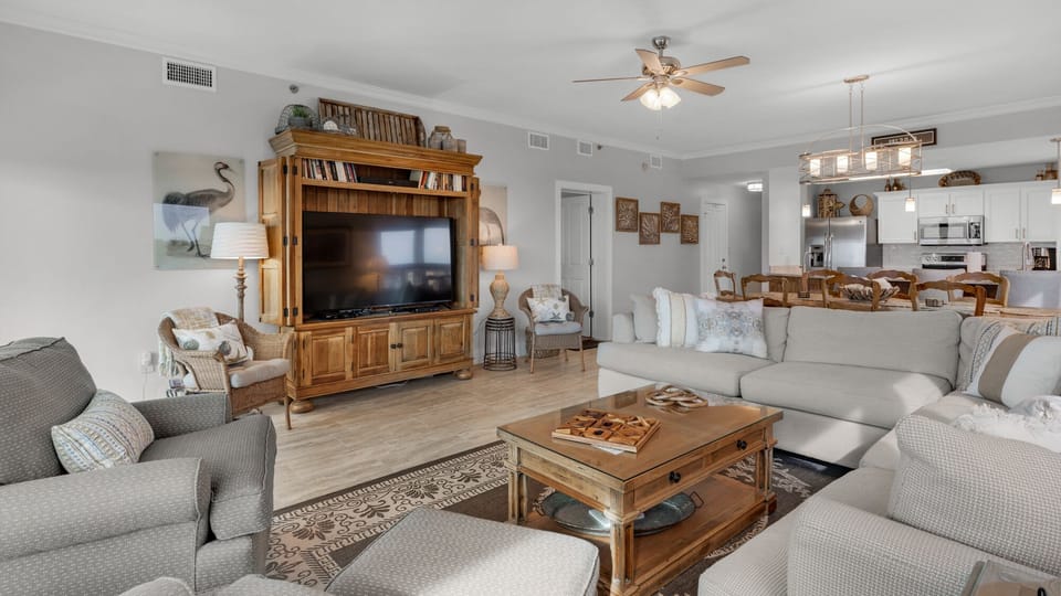 Grand Playa 401 Living Area