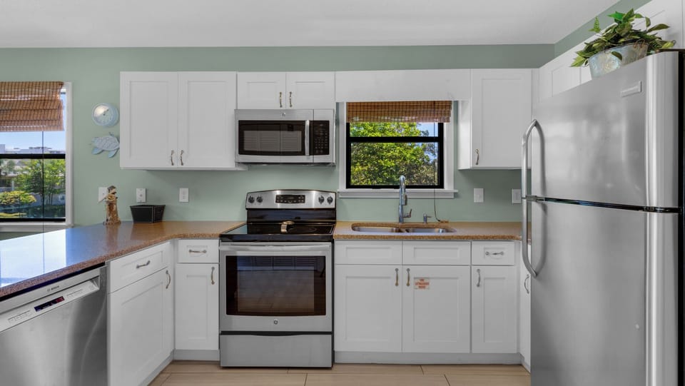 BWV09B Kitchen Area