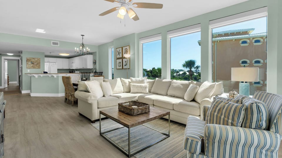 Tranquility 310 - Living area