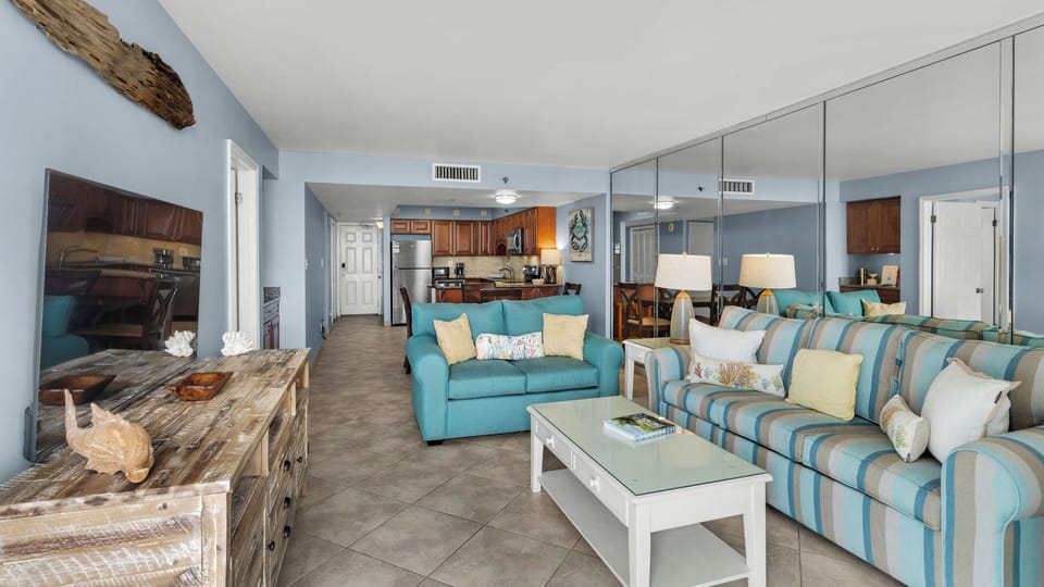 BeachCrest 206  Living area