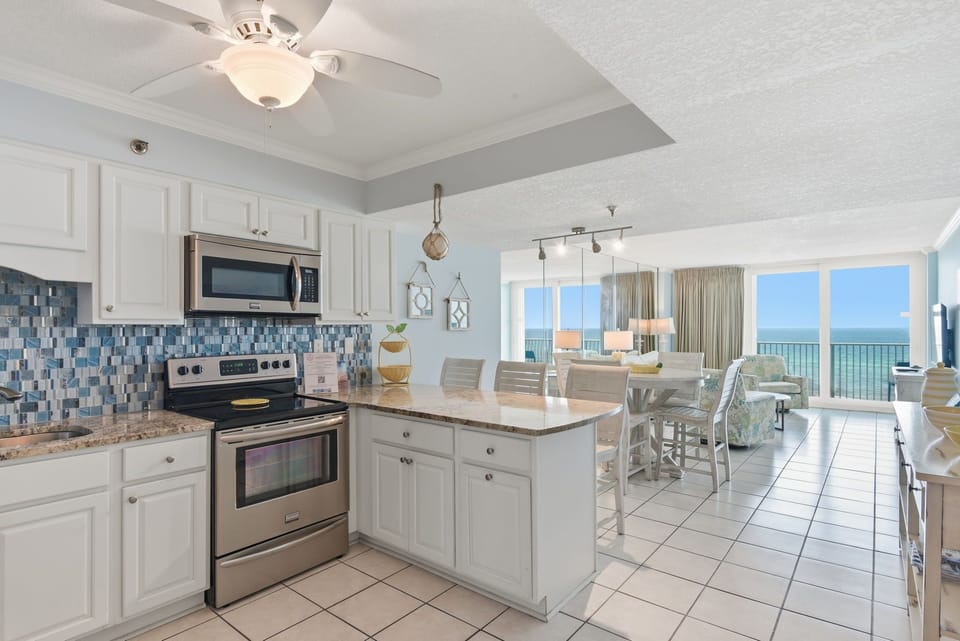 BeachCrest 406
