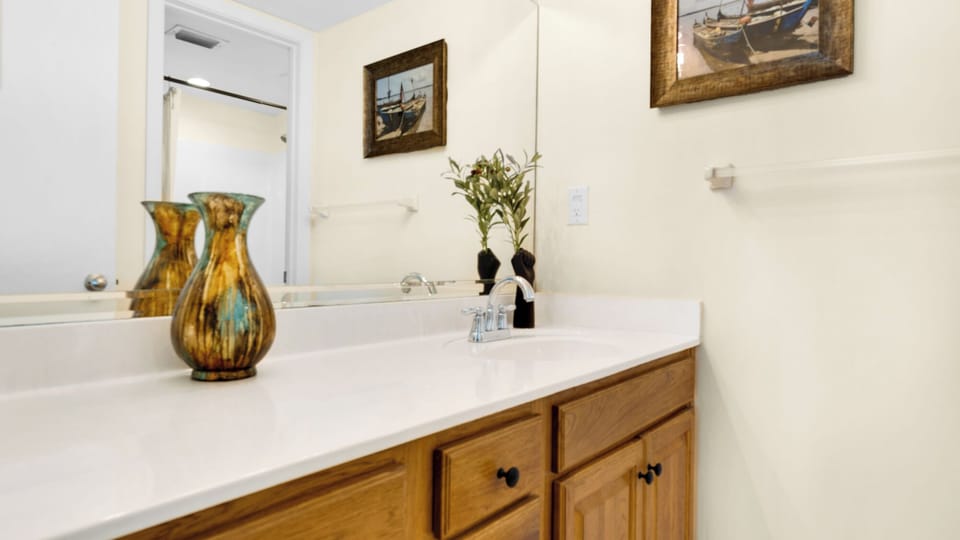 BeachCrest 503 Bathroom