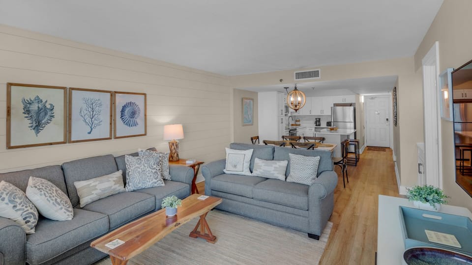BeachCrest 1101 Living Area
