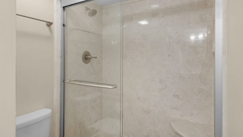 BeachCrest 1201 Master Bathroom