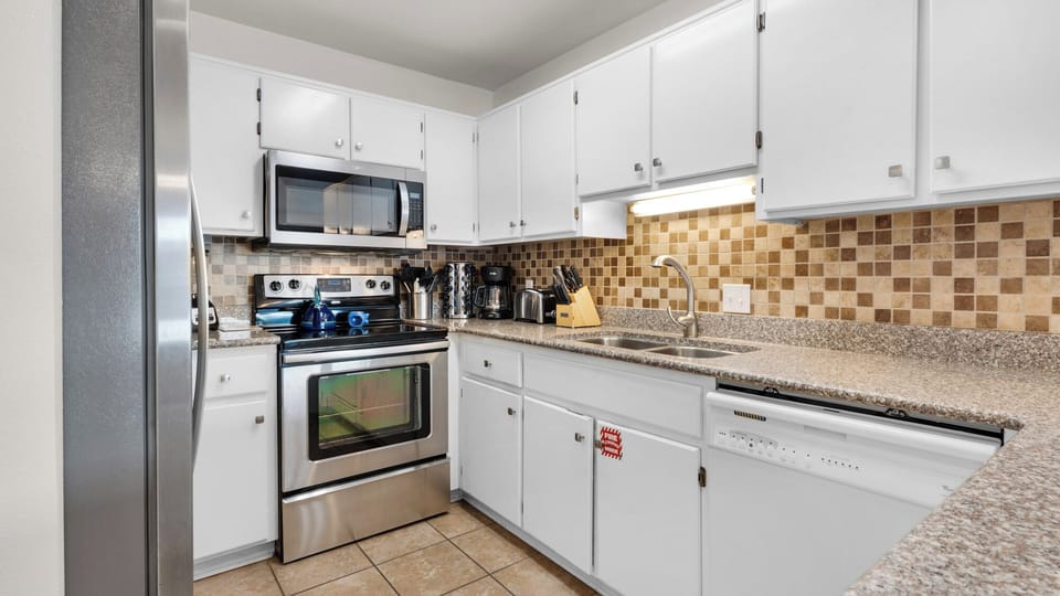 Beachside Villas 132 - Kitchen area