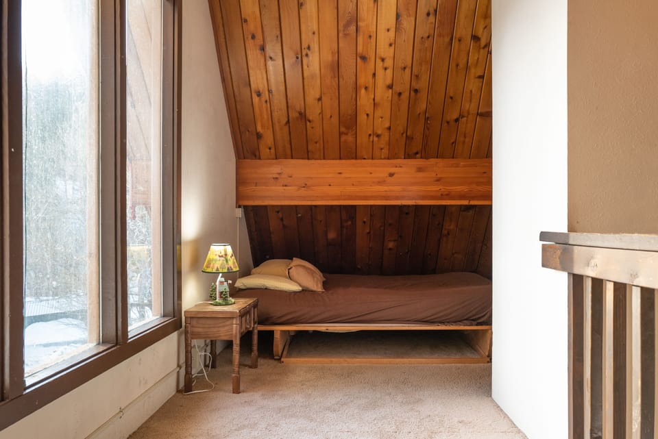 Loft Area with 2 Futons