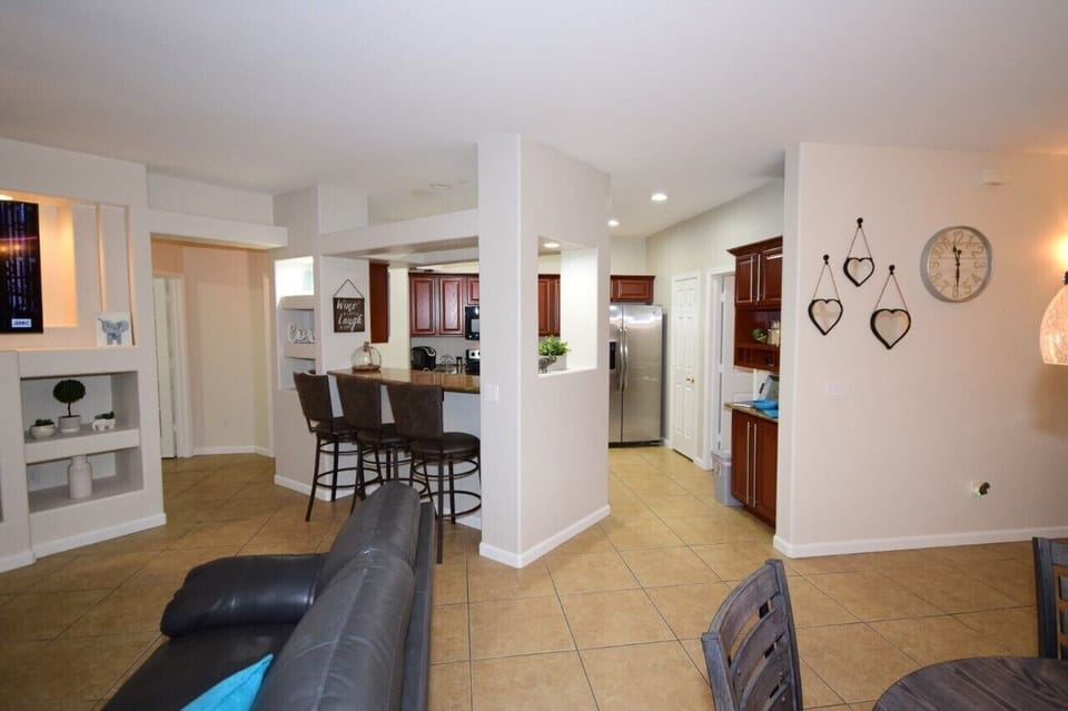 Entry into kitchen or laundry room