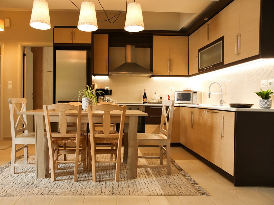 Fully equipped kitchen